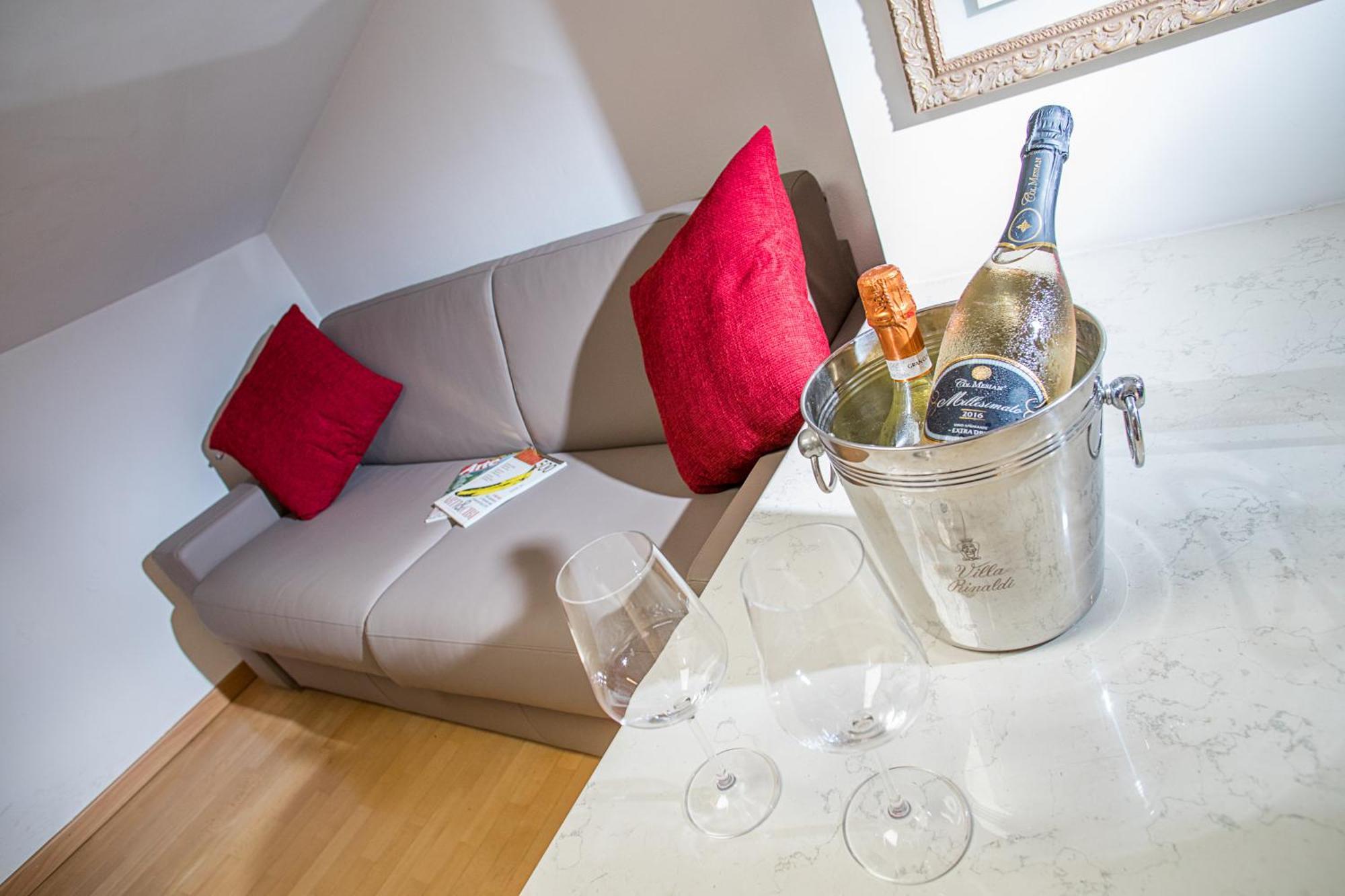 Family Apartment Verona Class エクステリア 写真